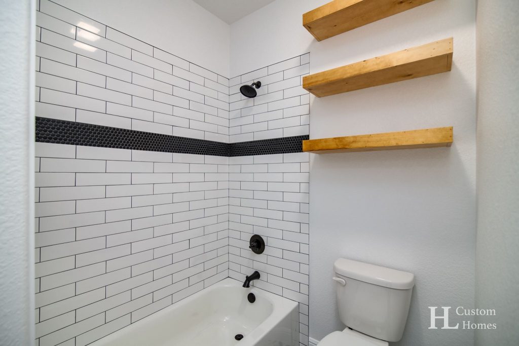 Springtown, TX Barndominium by HL Custom Homes - Interior Guest Bathroom 3