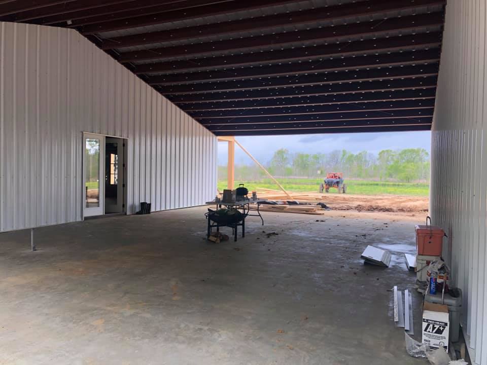 Rayville, TX Barndominium for Braxton Morris - Breezeway