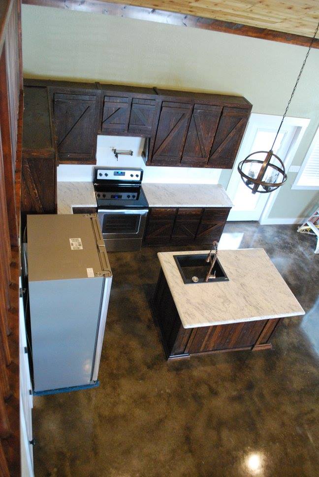 Decatur, Tx Barndominium by HL Custom Homes - Kitchen